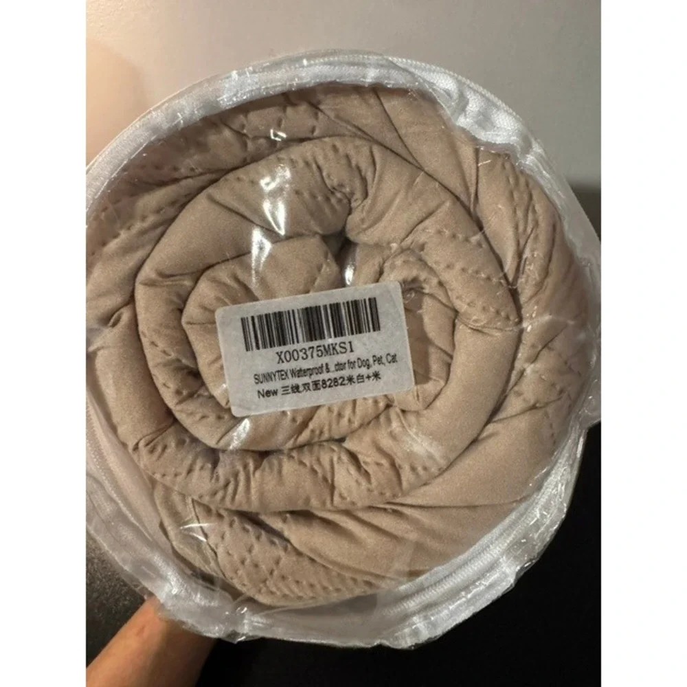 Fuguitex Pet Blanket Water Resistant Quilted Furniture Protector Tan 82x102 NEW